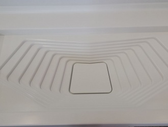 Detaliu lavoar si blat baie din material compozit Kerrock