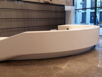 Mobilier receptie termoformata din material compozit