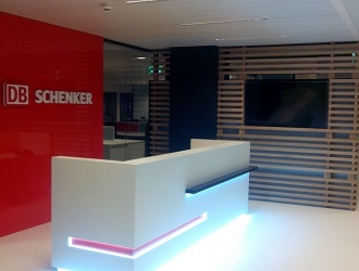 Mobilier receptie din material compozit