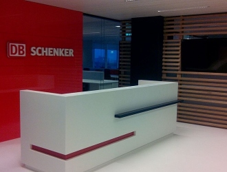 Mobilier receptie din material compozit